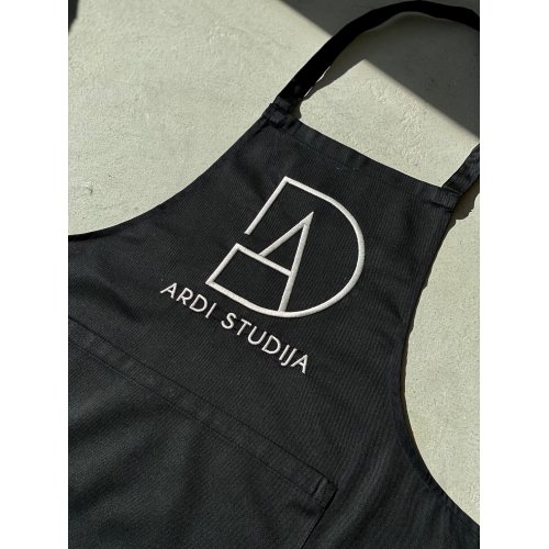Apron logoga